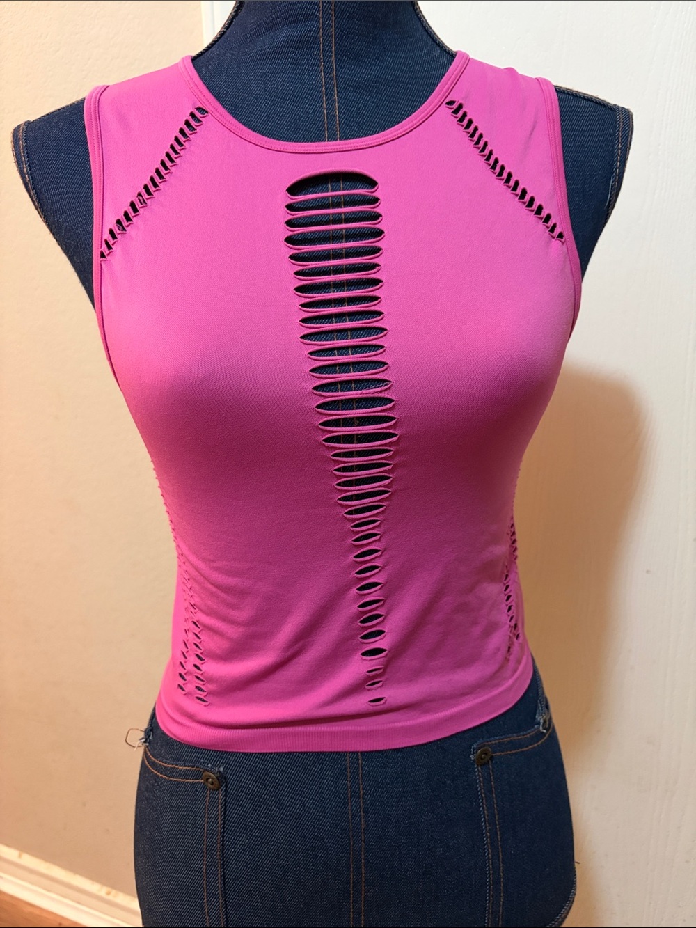 New Mix Bright Pink Sleeveless Ladder-Cut Tank